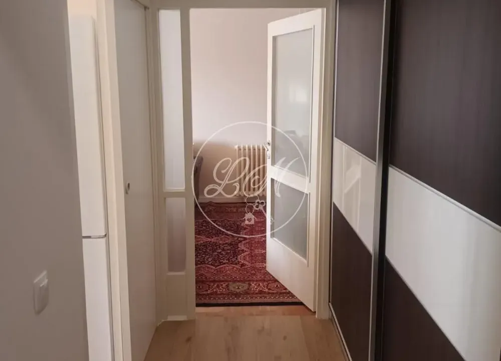 Izdavanje, trosoban stan, 84m², Novi Beograd Blok 64, Novi Beograd Sve Podlokacije