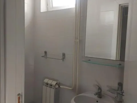 Izdavanje, kuća, 300m², Savski Venac, Beograd - image 17