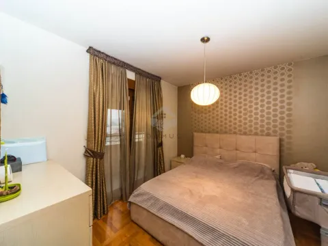 Izdavanje, dvosoban stan, 55m², Stari Aerodrom, Podgorica - image 6