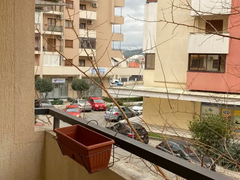 Izdavanje, jednosoban stan, 45m², Stari Aerodrom, Podgorica - image 5