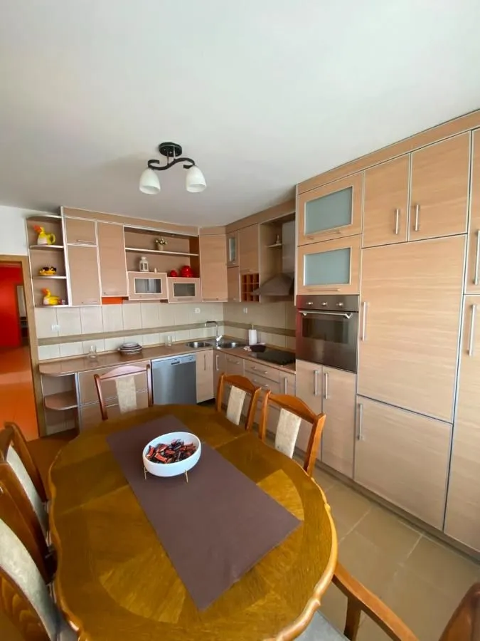 Rent, two bedroom apartment, 90m², Tološi, Podgorica