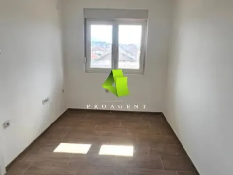 Sale, three bedroom apartment, 175m², Pantelej, Niš - image 2