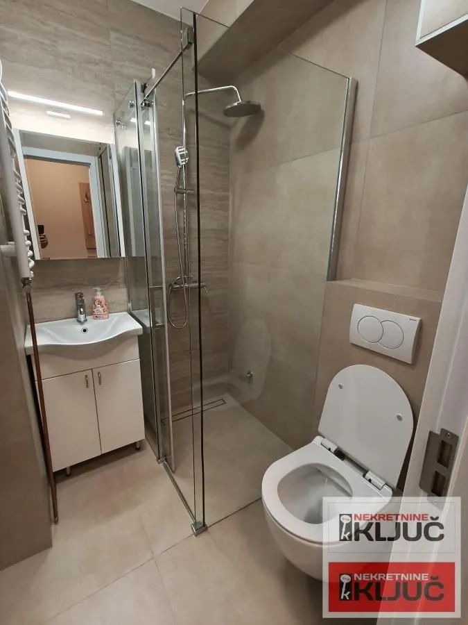 Izdavanje, dvosoban stan, 54m², Liman 1, Novi Sad Sve Podlokacije