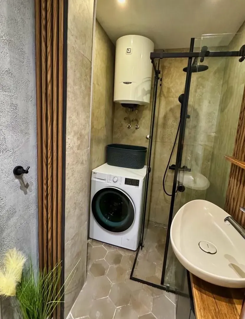 Prodaja, dvosoban stan, 65m², Tivat, Crna Gora