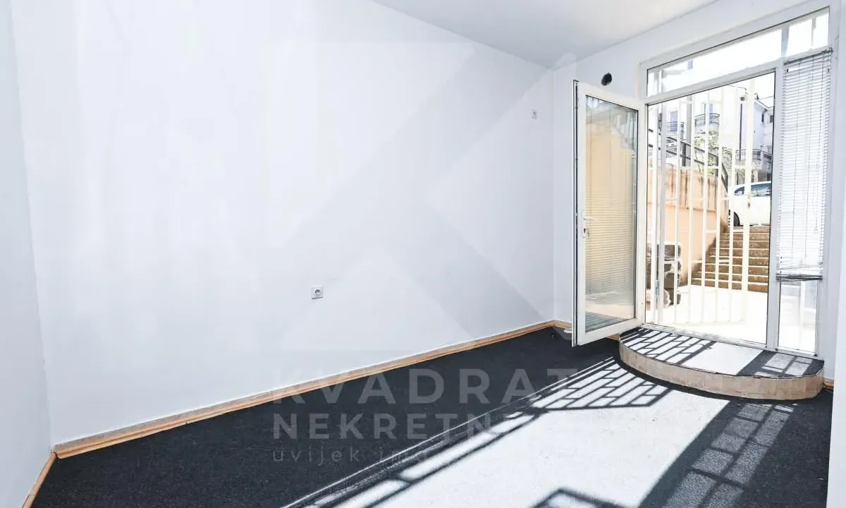 Rent, office space, 60m², Stara Varoš, Podgorica