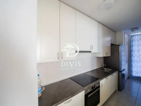Sale, two bedroom apartment, 79m², Voždovac, Voždovac Sve Podlokacije - image 2
