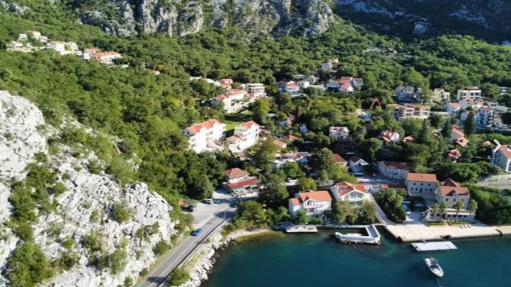Prodaja, jednosoban stan, 59m², Orahovac, Kotor