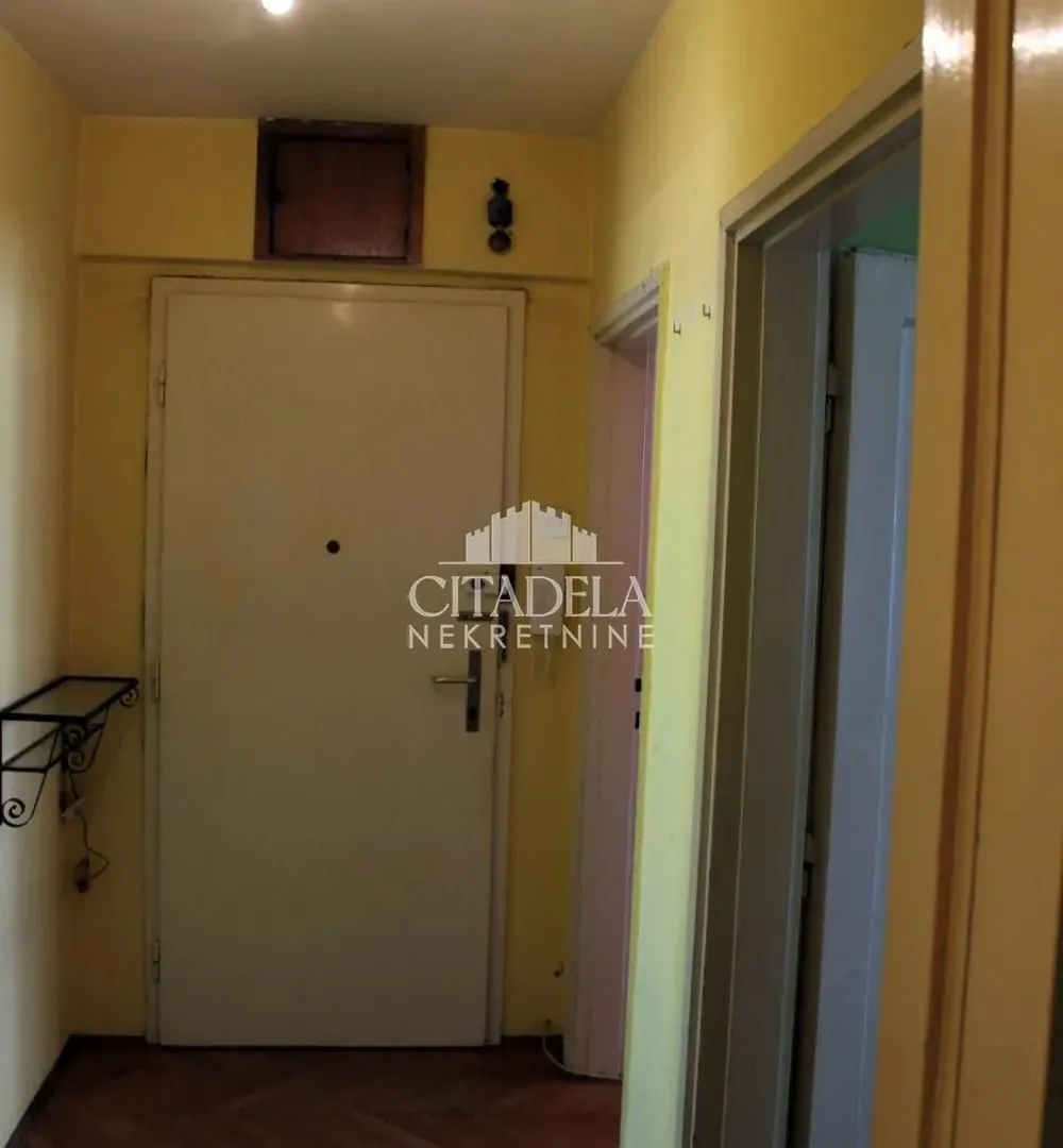 Prodaja, dvosoban stan, 60m², Savski Venac, Beograd