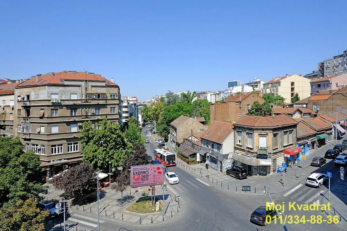 Izdavanje, trosoban stan, 93m², Savski Venac, Beograd