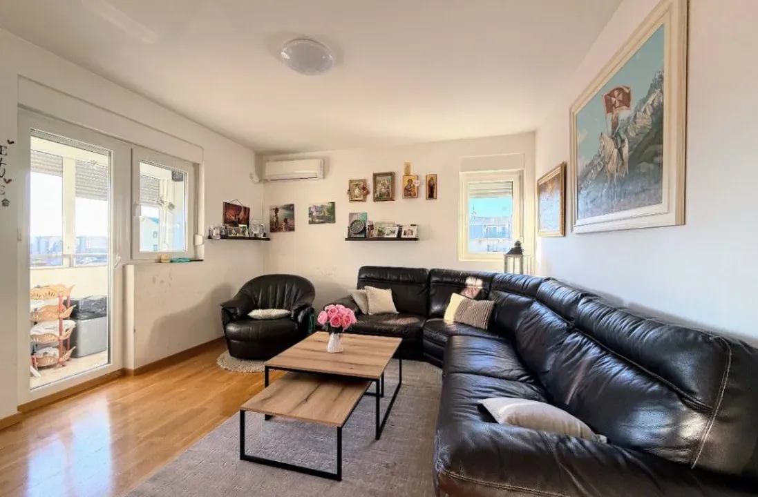 Prodaja, trosoban stan, 78m², Stari Aerodrom, Podgorica