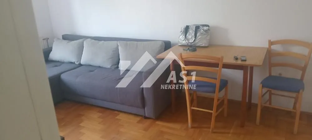 Izdavanje, jednosoban stan, 34m², Detelinara, Novi Sad Sve Podlokacije