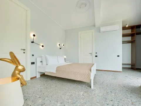 Sale, two bedroom apartment, 115m², Bečići, Budva