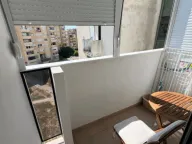 Izdavanje, dvosoban stan, 60m2, Centar, Bar