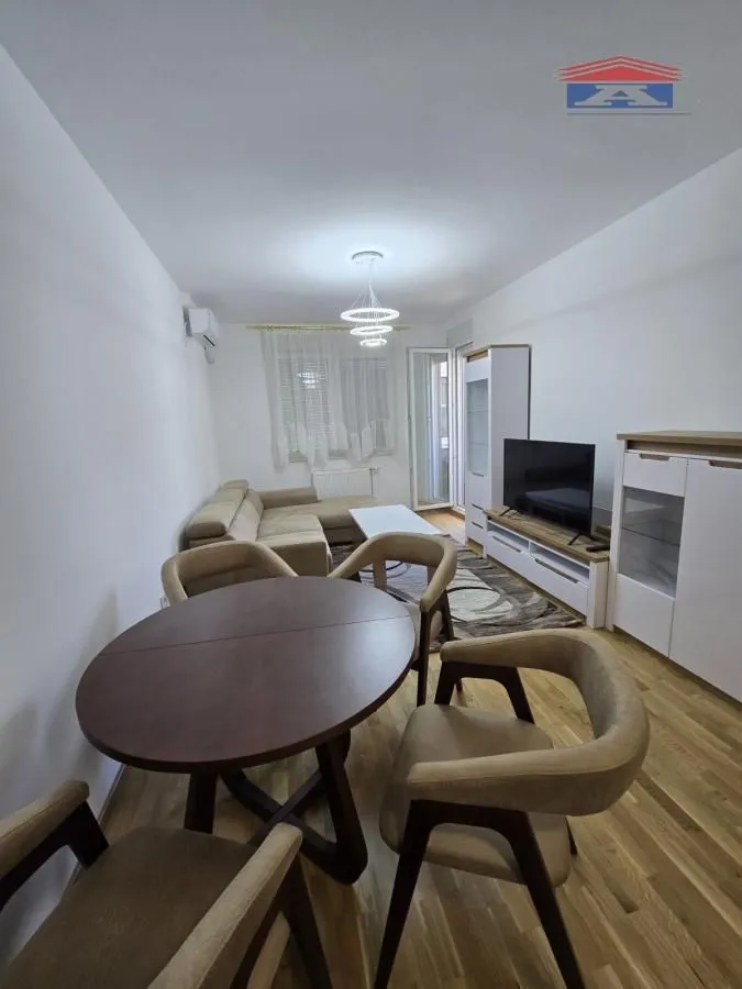 Izdavanje, dvosoban stan, 60m², Avijatičarsko naselje, Novi Sad Sve Podlokacije