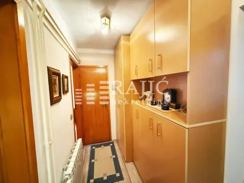 Sale, two bedroom apartment, 39m², Stari Grad, Beograd - image 6