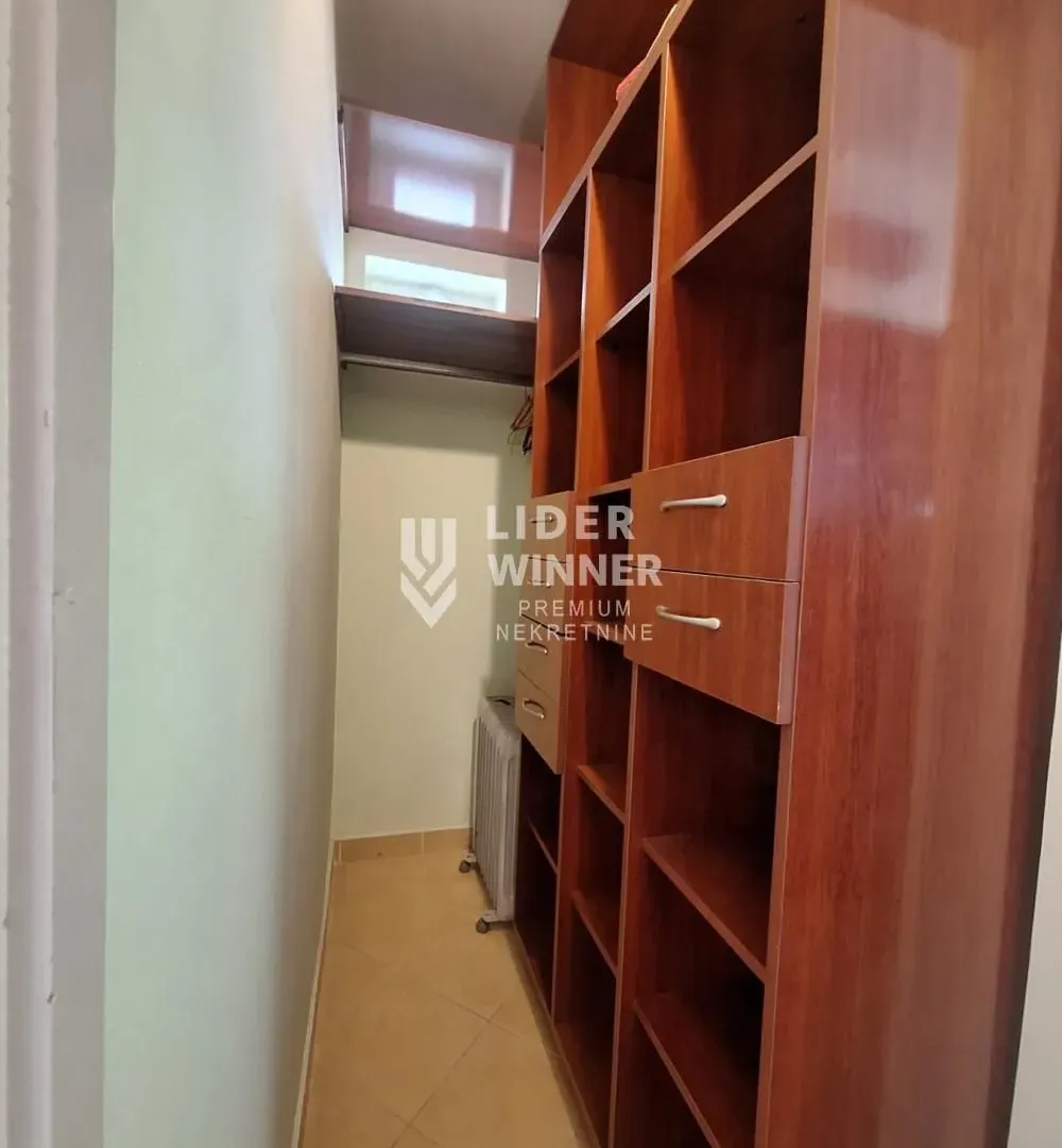 Rent, one bedroom apartment, 38m², Savski Venac, Beograd