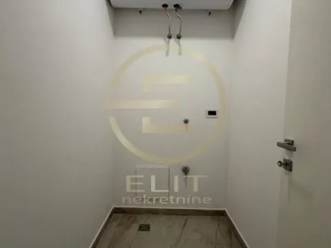 Prodaja, stan, 120m², Stari grad, Novi Sad - image 19