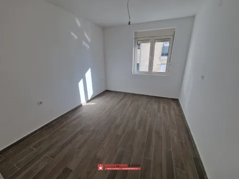 Prodaja, dvosoban stan, 74m², Bečići, Budva - image 10