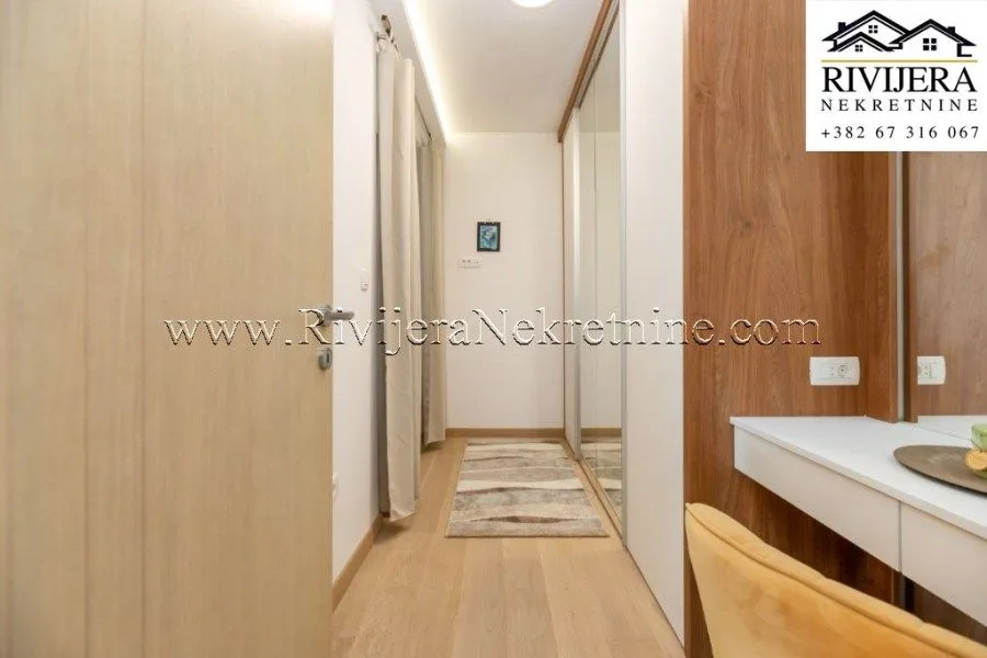 Prodaja, trosoban stan, 122m², Đenovići, Herceg Novi