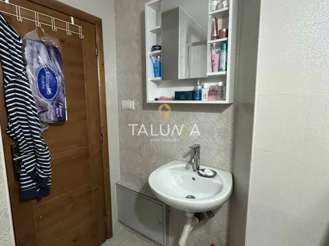 Izdavanje, jednosoban stan, 43m², Centar, Podgorica - image 2