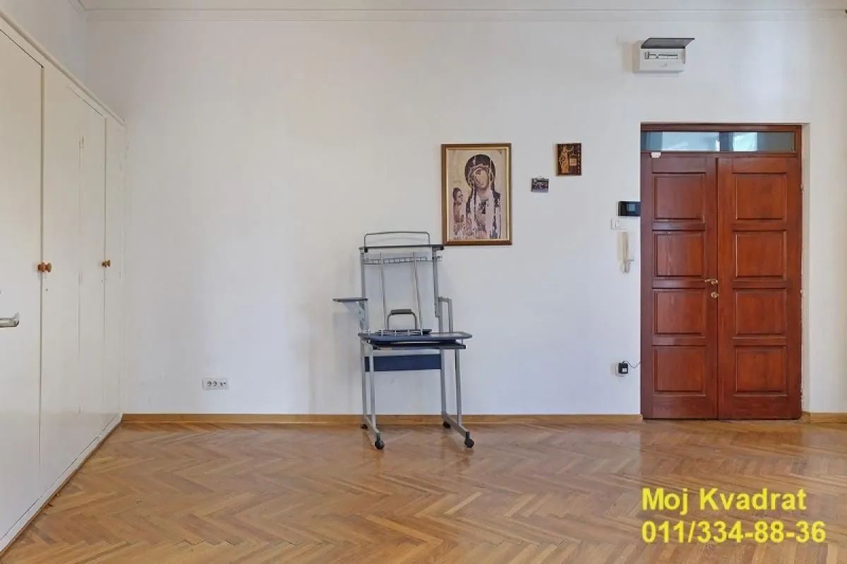 Prodaja, stan, 132m², Vračar Sve Podlokacije, Beograd