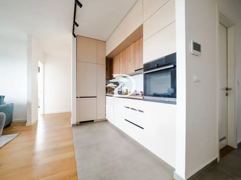 Sale, four bedroom apartment, 88m², Trošarina, Voždovac Sve Podlokacije