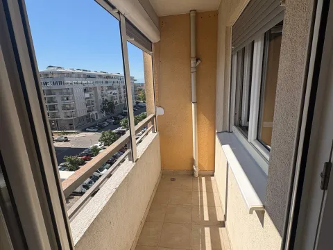 Izdavanje, jednosoban stan, 43m², Stari Aerodrom, Podgorica - image 6
