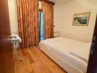 Izdavanje, dvosoban stan, 85m², Rafailovići, Budva - image 10
