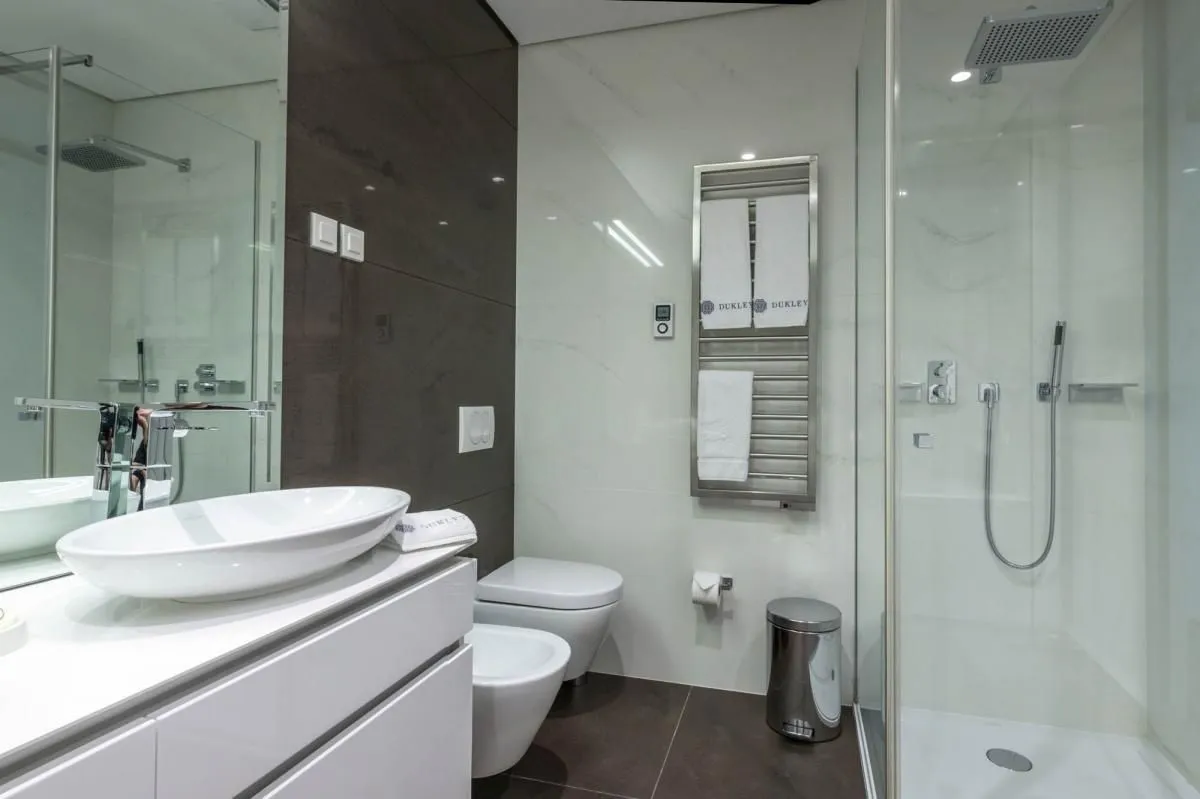 Prodaja, jednosoban stan, 95m², Budva, Crna Gora