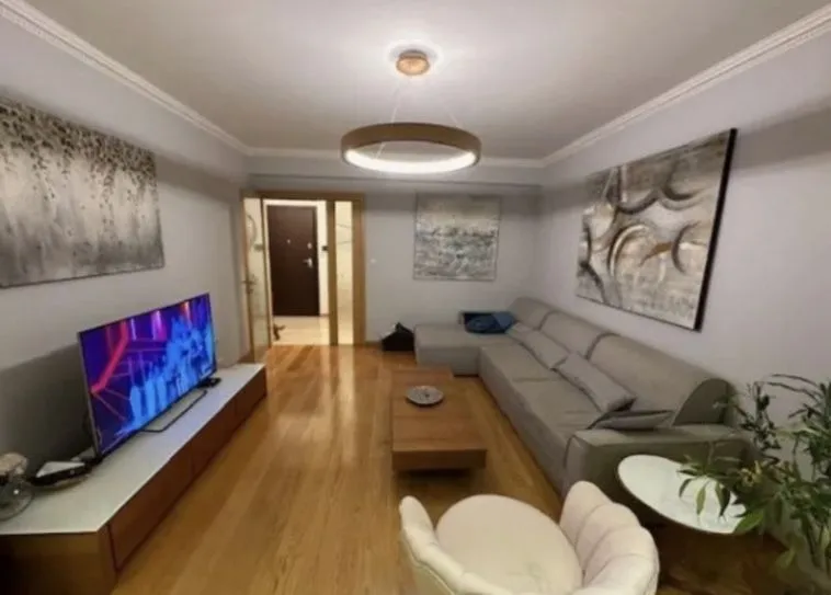 Izdavanje, trosoban stan, 103m², Preko Morače, Podgorica