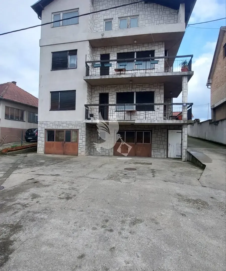 Sale, house, 400m², Rabrovac, Mladenovac