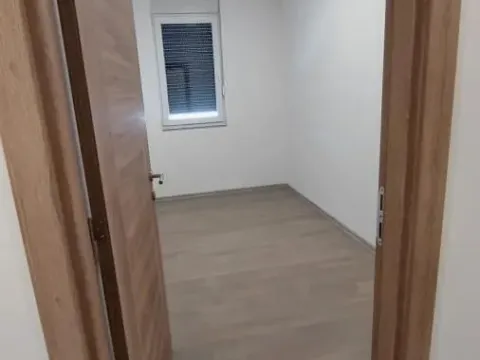 Sale, four bedroom apartment, 78m², Alibegovac, Petrovaradin - image 14