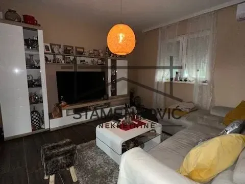 Sale, house, 250m², Čortanovci, Inđija - image 19