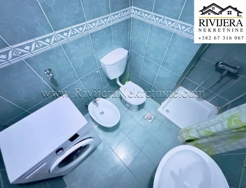 Sale, three bedroom apartment, 72m², Centar, Kotor