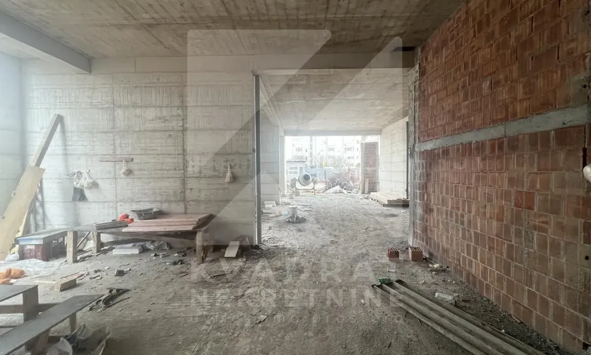 Izdavanje, poslovni prostor, 504m², Stari Aerodrom, Podgorica