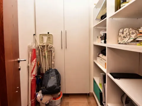 Sale, two bedroom apartment, 65m², Stari Aerodrom, Podgorica - image 9