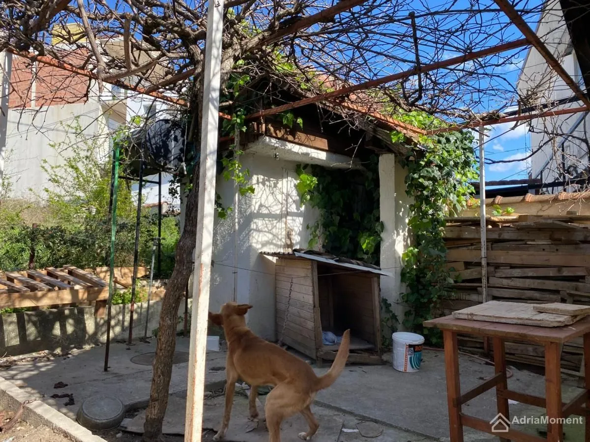 Prodaja, kuća, 140m², Šušanj, Bar