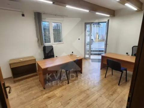 Prodaja, poslovni prostor, 53m², Momišići, Podgorica - image 2