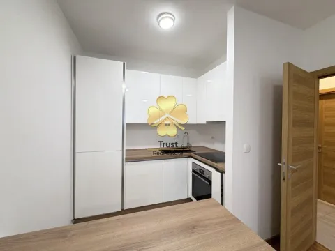 Izdavanje, jednosoban stan, 50m², New City, Podgorica - image 4