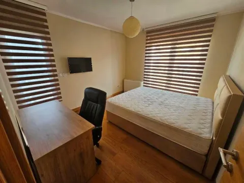 Izdavanje, četvorosoban stan, 111m², Vračar Centar, Vračar Sve Podlokacije - image 7