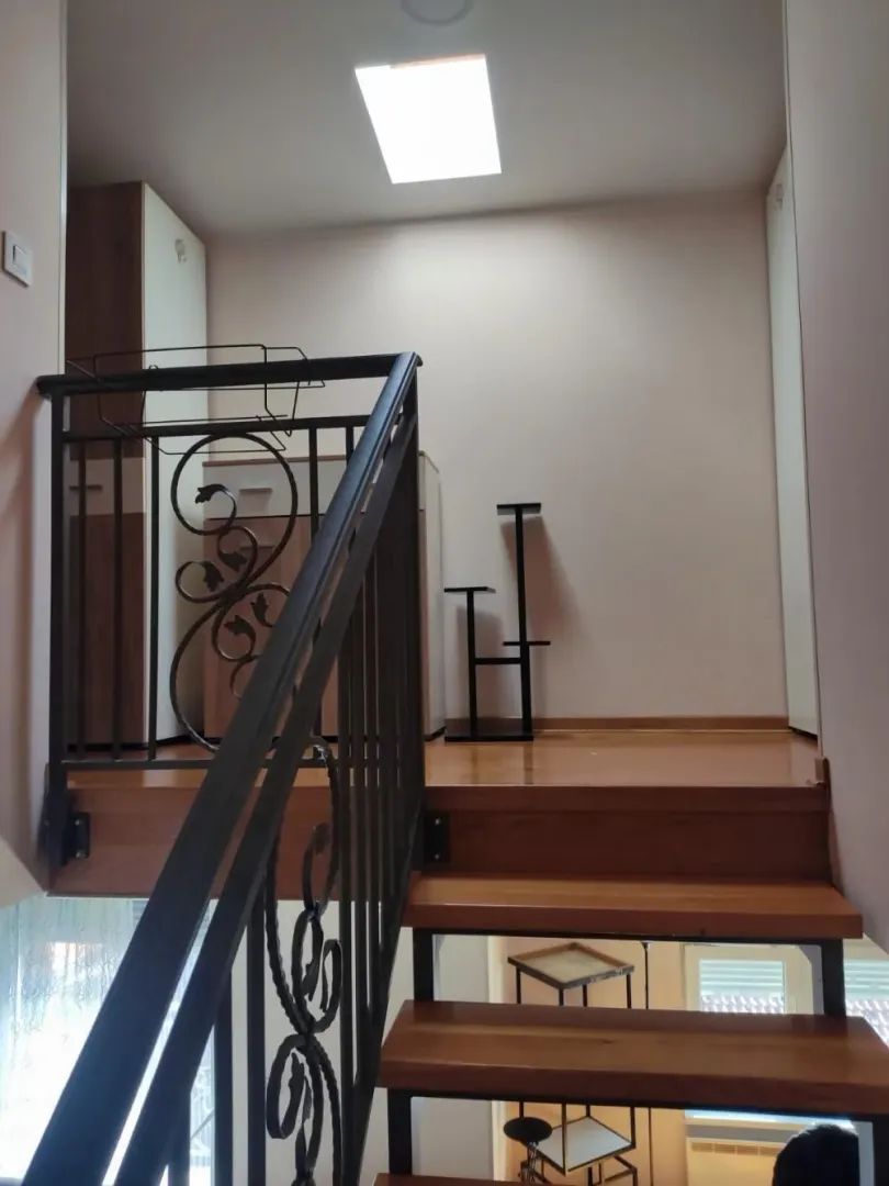 Izdavanje, trosoban stan, 105m², Lekino Brdo, Voždovac Sve Podlokacije