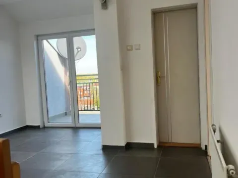 Sale, three bedroom apartment, 130m², Sremski Karlovci, Novi Sad - image 7