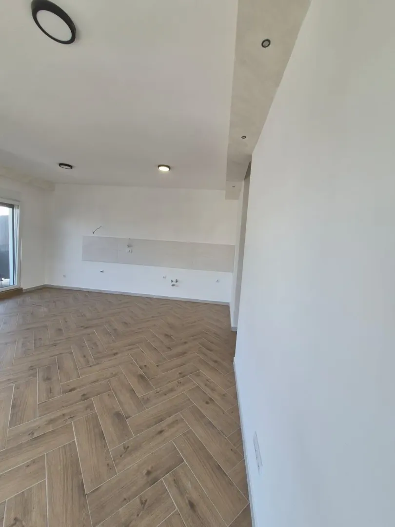 Sale, three bedroom apartment, 77m², Ledine, Beograd