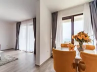 Prodaja, trosoban stan, 127m², Petrovac, Budva - image 3