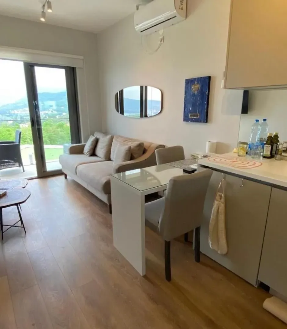 Izdavanje, jednosoban stan, 29m², Kavač, Kotor