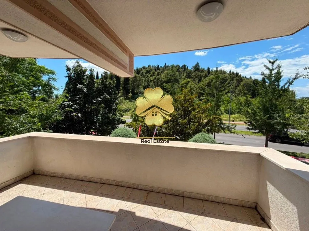 Rent, office space, 150m², Stara Varoš, Podgorica