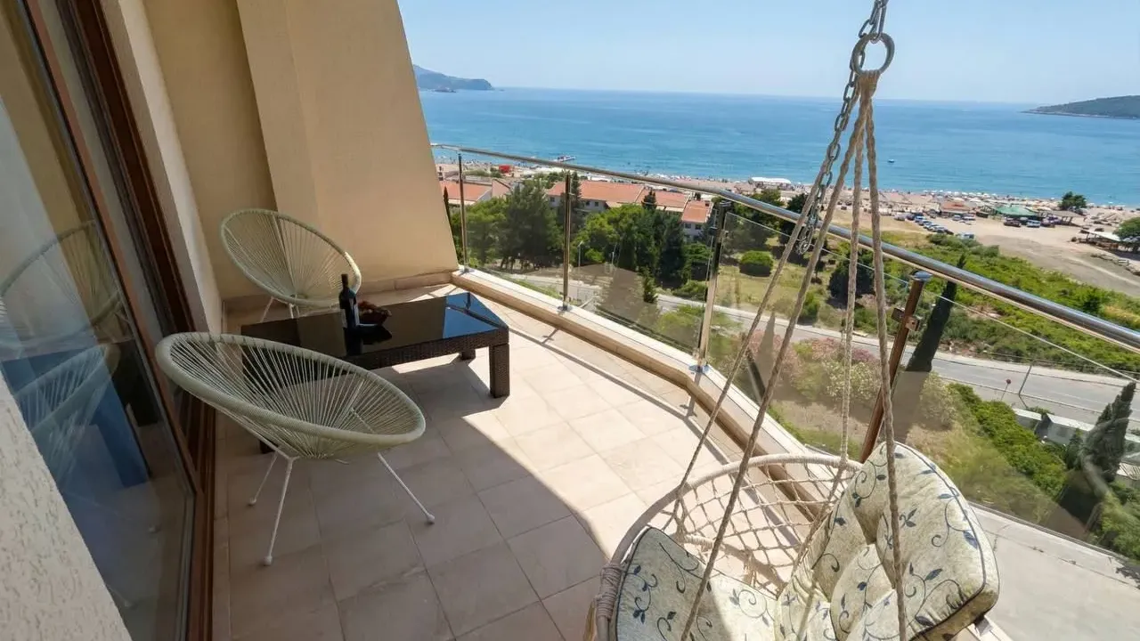 Sale, studio apartment, 36m², Bečići, Budva