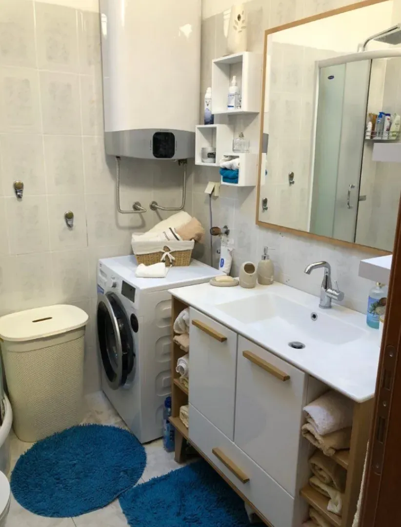 Prodaja, jednosoban stan, 87m², Grad, Kotor