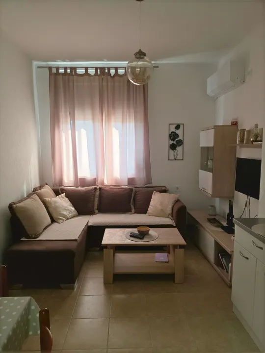 Rent, one bedroom apartment, 27m², Centar, Cetinje