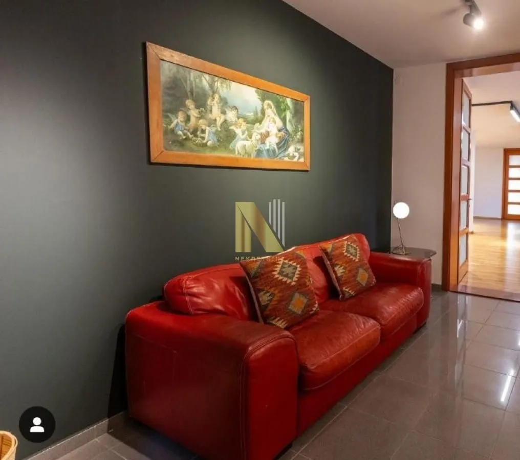 Rent, office space, 345m², Avijatičarsko naselje, Novi Sad Sve Podlokacije